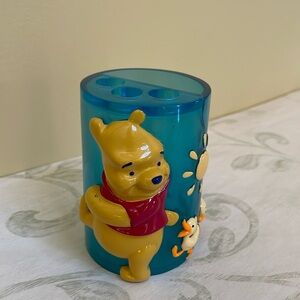 2/$15 VINTAGE POOH TOOTHBRUSH/ PASTE HOLDER